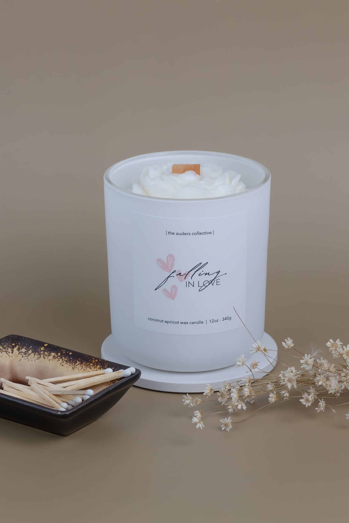 12oz Falling in Love - Limited Edition Flower Candle